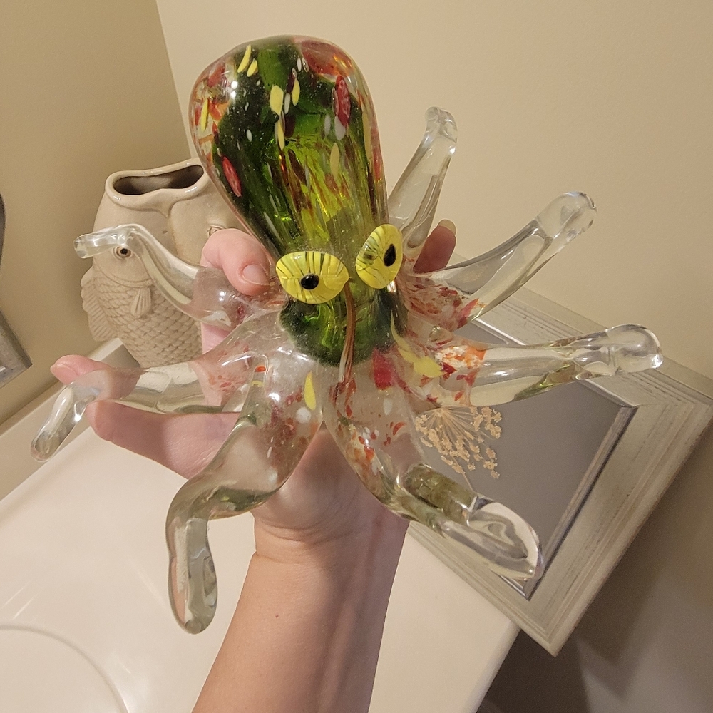 Colorful Glass Octopus Figurine - Picture 4 of 5